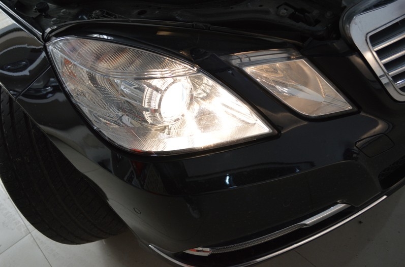 福建福州改燈、車燈升級(jí)透鏡天使眼改裝、奔馳E300L大燈升級(jí)