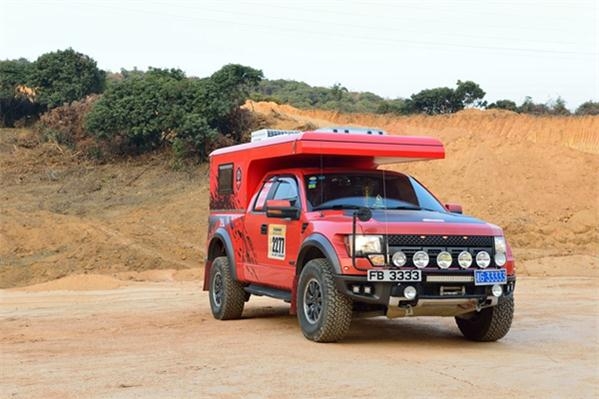皮卡房車——福特猛禽皮卡房車大升頂房車設(shè)備