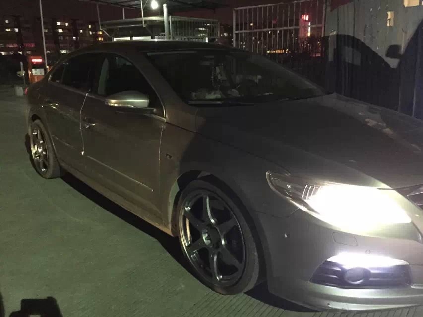 感謝車主發(fā)來裝車圖:CC、裝RAYS G2,19寸。