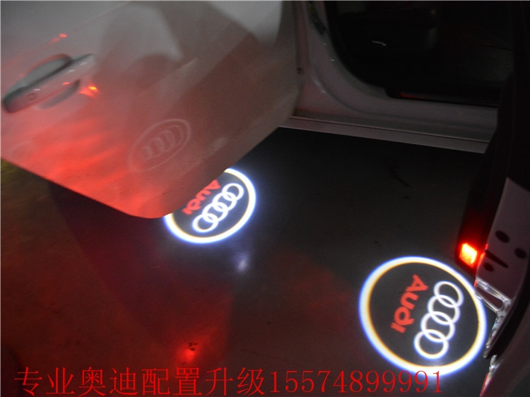 湖南奧迪A4改裝后排出風(fēng)口，迎賓燈，遮陽(yáng)簾