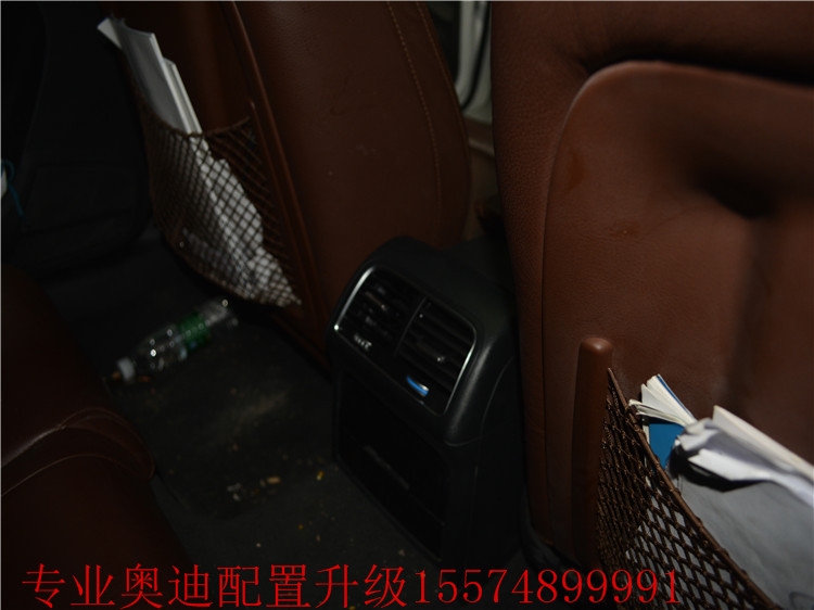 湖南奧迪A4改裝后排出風(fēng)口，迎賓燈，遮陽(yáng)簾