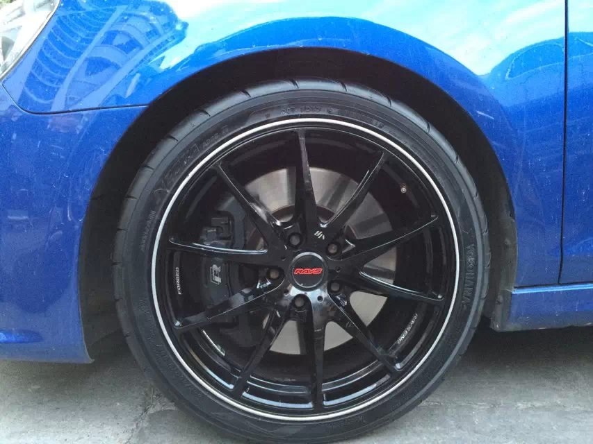 高爾夫R、裝RAYS ，G25