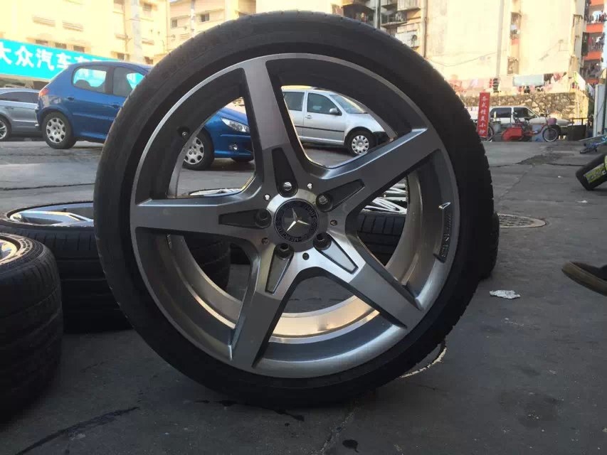 奔馳 AMG SL ：德國 ，19寸 現(xiàn)貨
