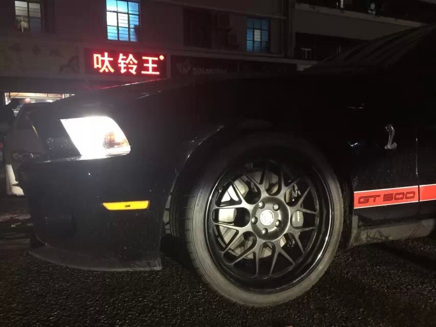 野馬，裝HRE、20寸
