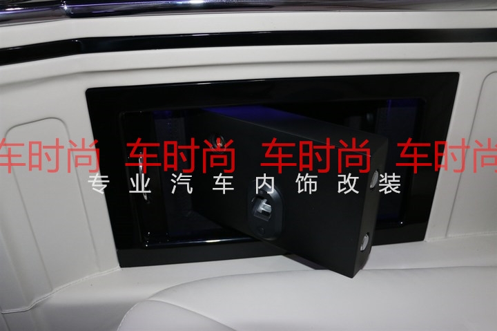 奔馳威霆改裝奔馳商務(wù)車內(nèi)飾改裝