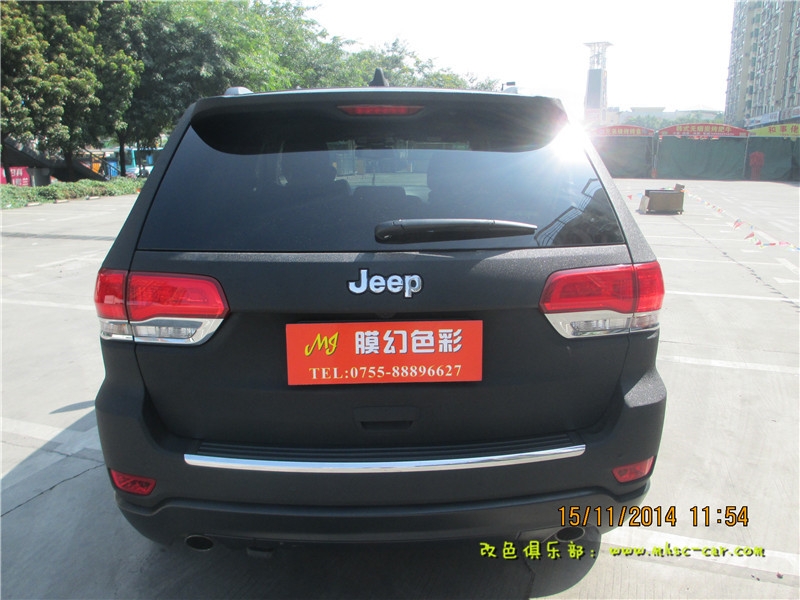 深圳JEEP大切諾基改色貼膜 車身改顏色 實(shí)體店施工