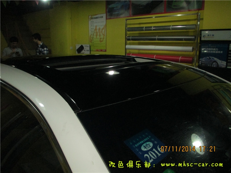 豐田銳志改色貼膜 貼黑頂 車頂亮黑膜 全景天窗貼膜