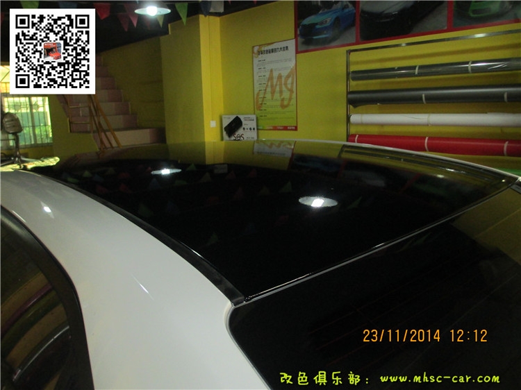 豐田新卡羅拉改色貼膜 車頂貼亮黑膜 全景天窗貼膜