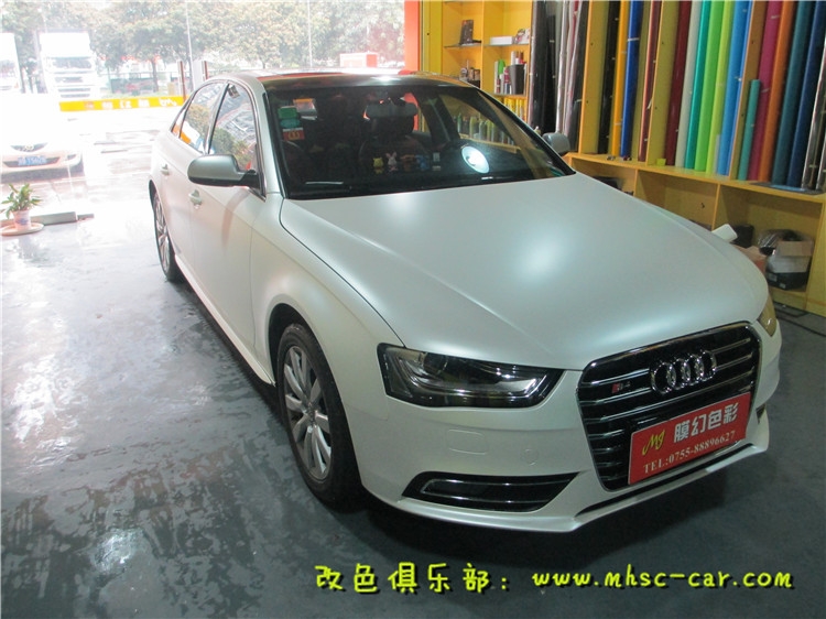 奧迪A4L車身改顏色 車身改色貼膜 原車黑色改德國PWF電光金屬白