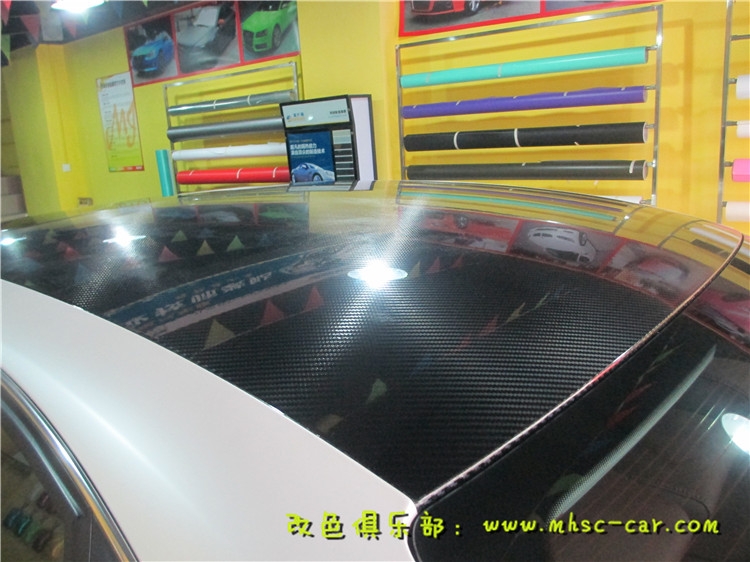 奧迪A4L車身改顏色 車身改色貼膜 原車黑色改德國PWF電光金屬白