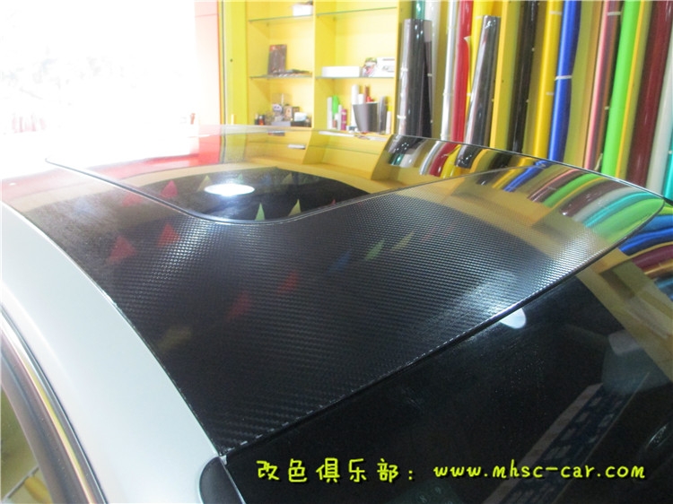 奧迪A4L車身改顏色 車身改色貼膜 原車黑色改德國PWF電光金屬白
