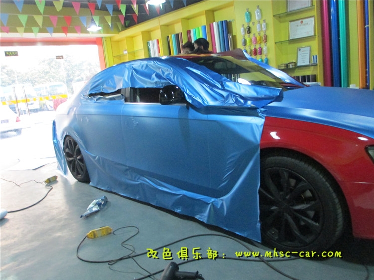 奧迪A4L全車(chē)改顏色 車(chē)身改色貼膜 深圳車(chē)衣裳膜幻色彩出品