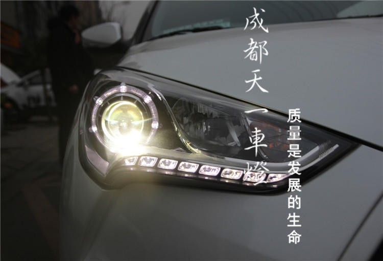 成都現(xiàn)代飛思車燈改裝Q5海拉雙光透鏡歐司朗氙氣燈惡魔眼日行燈