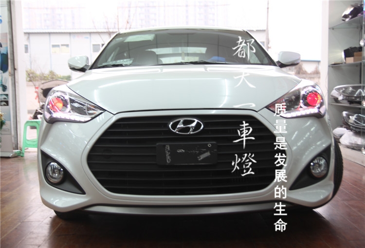 成都現(xiàn)代飛思車燈改裝Q5海拉雙光透鏡歐司朗氙氣燈惡魔眼日行燈