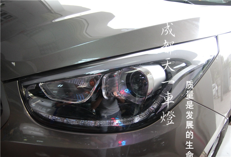 成都現(xiàn)代IX35車燈改裝升級Q5海拉雙光透鏡氙氣燈總成
