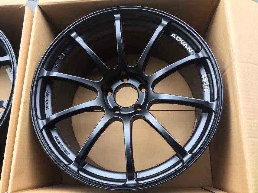 橫 濱 RS2 全新19寸到貨