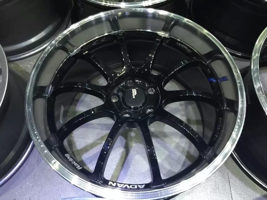 橫濱、RS一D．19寸，99999新，現(xiàn)貨一套， 車主行駛200公里拆下，趕緊出手！
