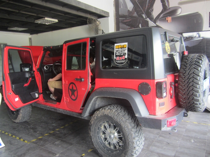 佛山途歌汽車影音：Jeep 牧馬人音響改裝（5）