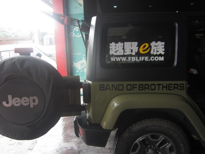 佛山途歌汽車影音：Jeep 牧馬人音響改裝（6）