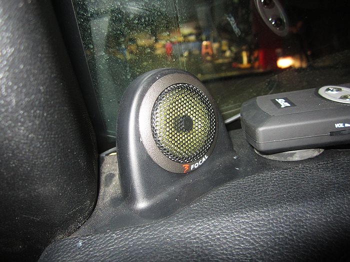 佛山途歌汽車(chē)影音：Jeep 牧馬人音響改裝（9）