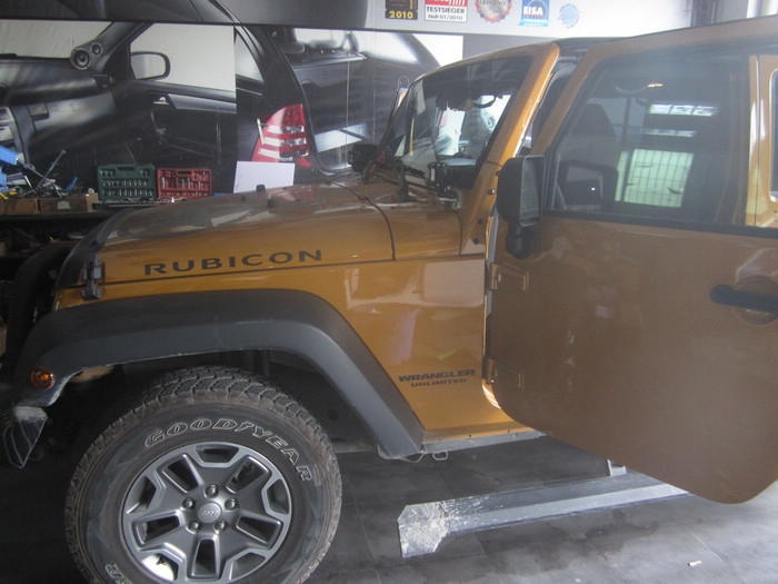 佛山途歌汽車影音：Jeep 牧馬人音響改裝（10）