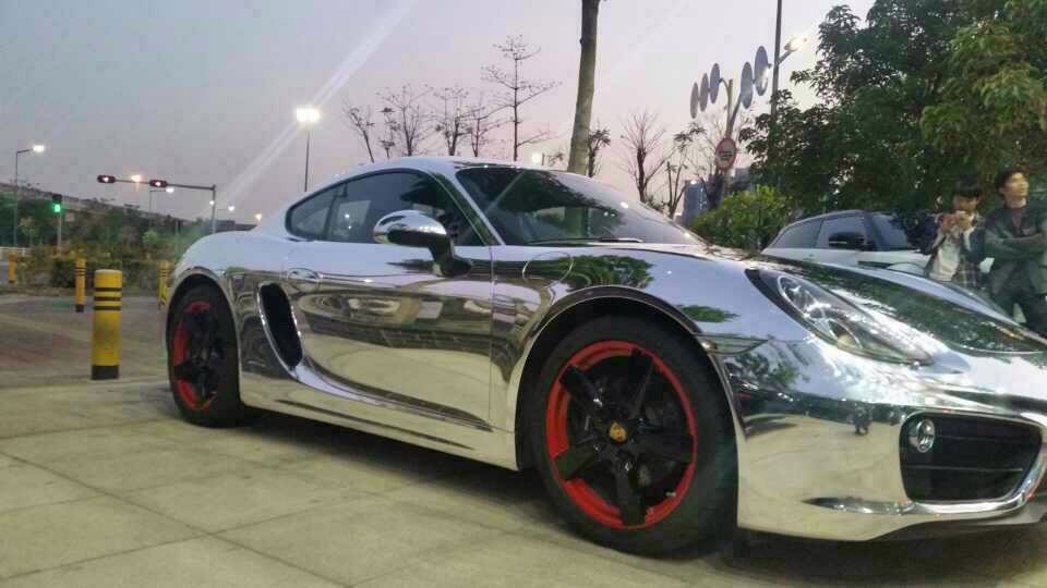 保時捷卡曼貼電鍍銀，走在路上真亮瞎你的雙眼