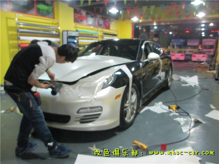 保時(shí)捷panamera車身改顏色 全車改色貼膜 改裝裝飾