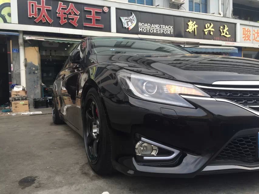 銳志，裝橫濱、TC3 ：18寸。