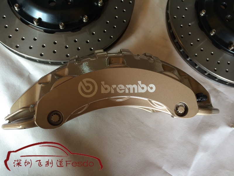 BREMBO 19Z六活塞剎車卡鉗套裝，奧迪A4L改裝案例