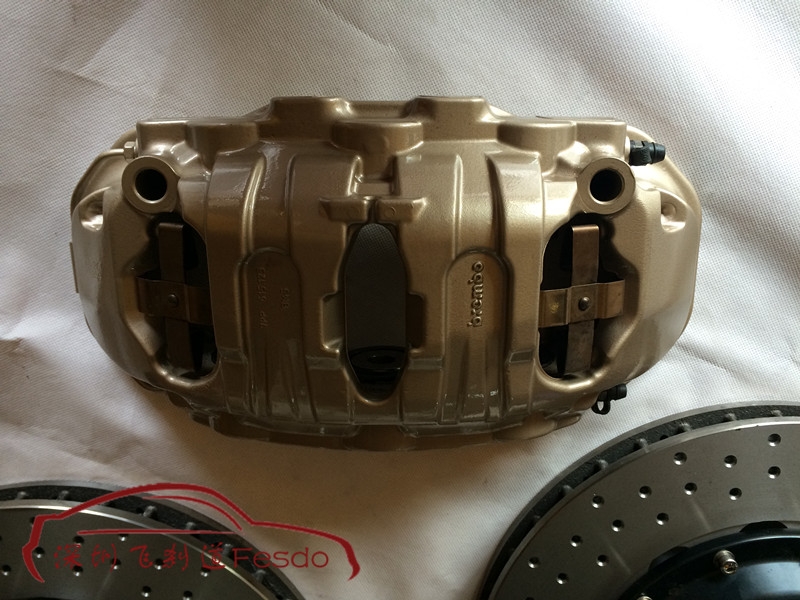 BREMBO 19Z六活塞剎車卡鉗套裝，奧迪A4L改裝案例