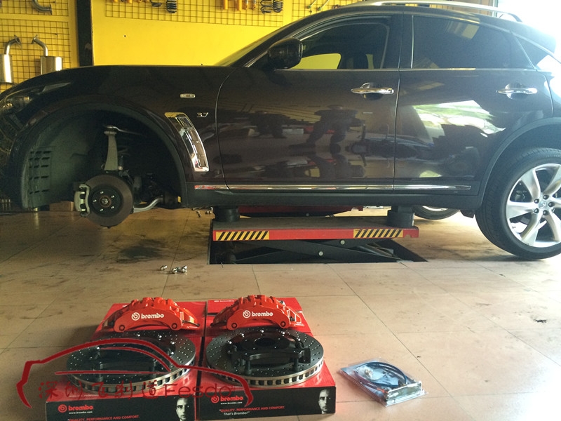 BREMBO 19Z六活塞F50四活塞剎車卡鉗套裝，英菲尼迪QX70改裝案例