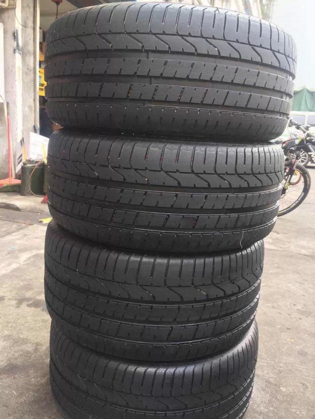奔馳CLS原裝 99新 18寸,現(xiàn)貨一套