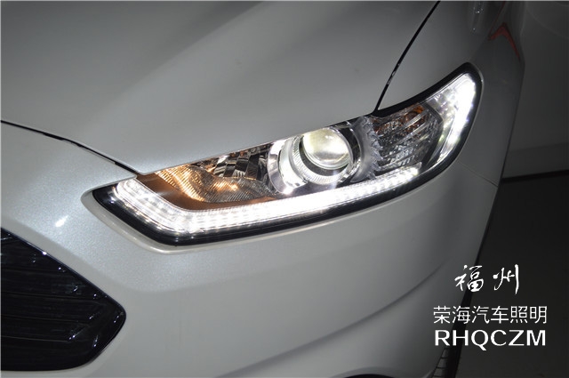 新蒙迪歐汽車燈光改裝升級(jí)，福州雙光透鏡改裝，福州改燈，福州榮海照明