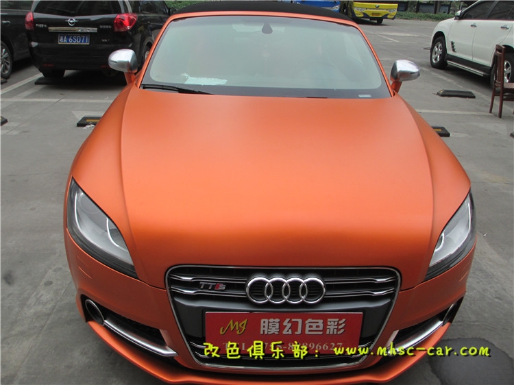 奧迪TT車身改顏色 深圳汽車改色貼膜哪里好 車衣裳膜幻色彩