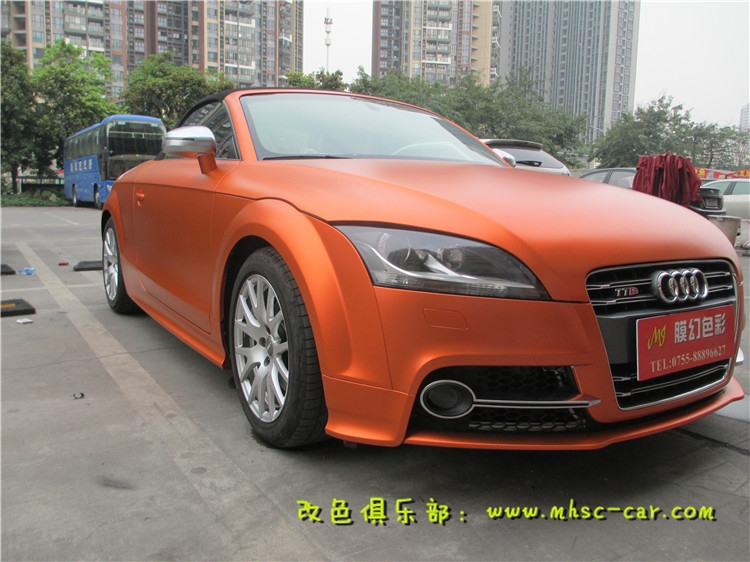 奧迪TT車身改顏色 深圳汽車改色貼膜哪里好 車衣裳膜幻色彩