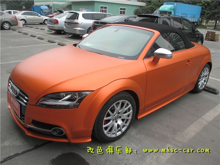 奧迪TT車身改顏色 深圳汽車改色貼膜哪里好 車衣裳膜幻色彩