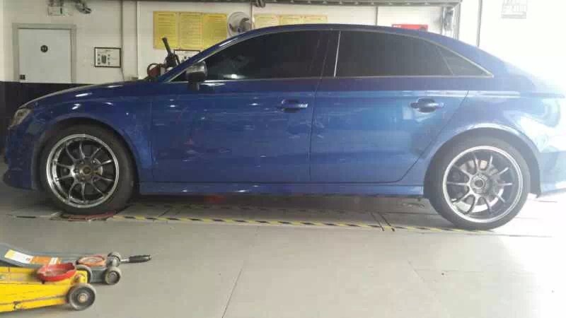 感謝車主發(fā)來裝車圖： 奧迪，裝 RZ-DF、18寸。