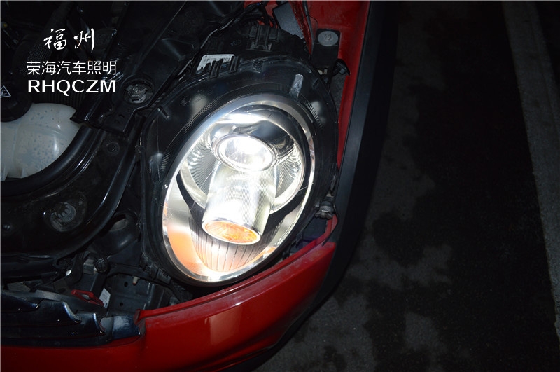 寶馬mini汽車燈光改裝升級(jí)，福州改大燈，光導(dǎo)天使眼惡魔眼改裝福州榮海照明