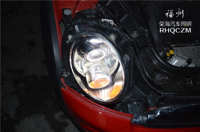 寶馬mini汽車燈光改裝升級(jí)，福州改大燈，光導(dǎo)天使眼惡魔眼改裝福州榮海照明