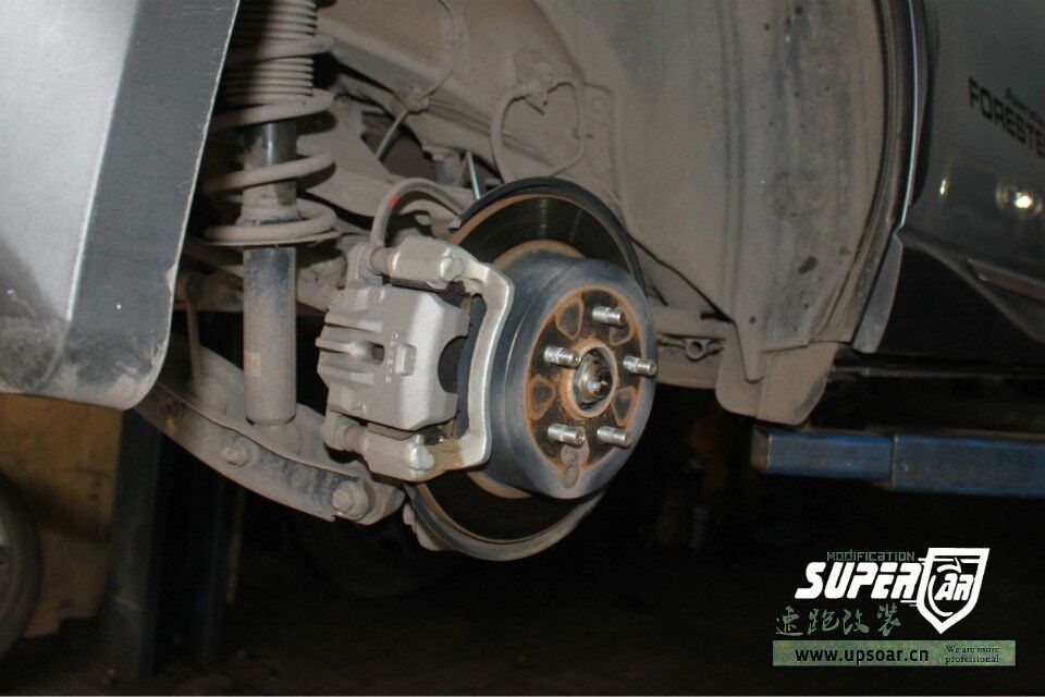 森林人2.5剎車升級改裝圖例AP前6后4安裝全貌?。? aid=