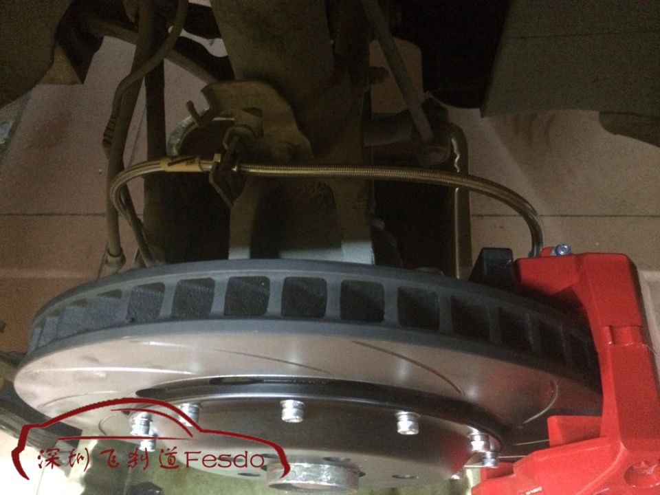 AP9040六活塞剎車卡鉗套裝，大眾途觀改裝案例