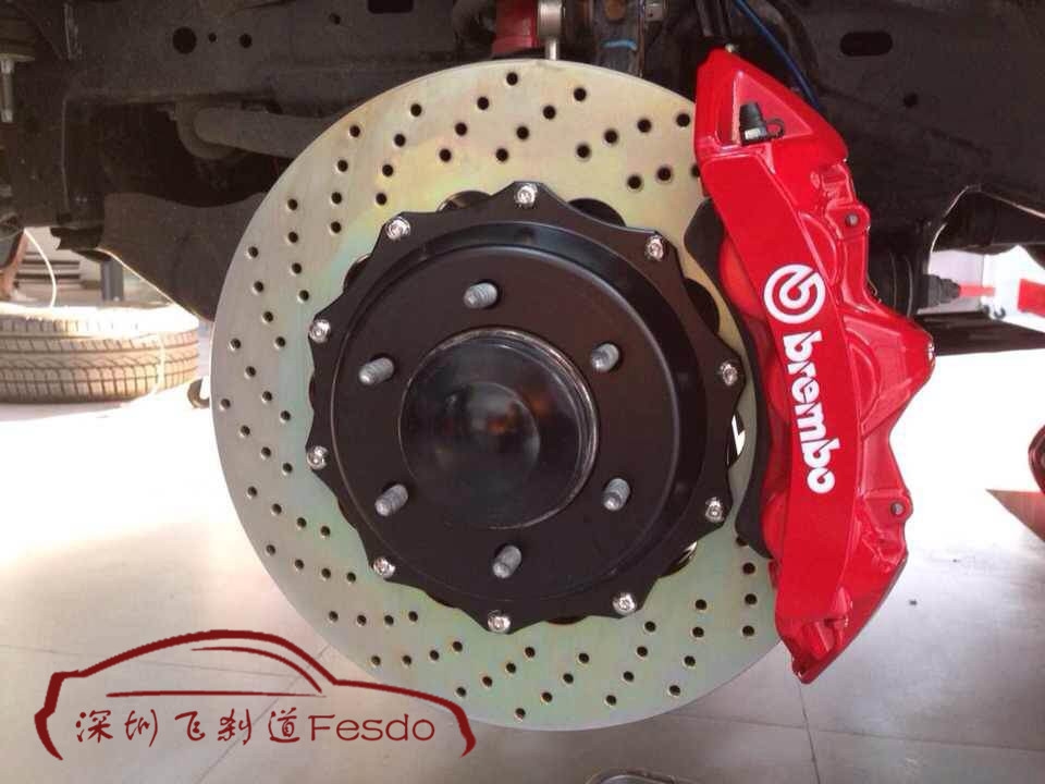 BREMBO GT前六后四原裝剎車卡鉗套裝，豐田霸道改裝案例