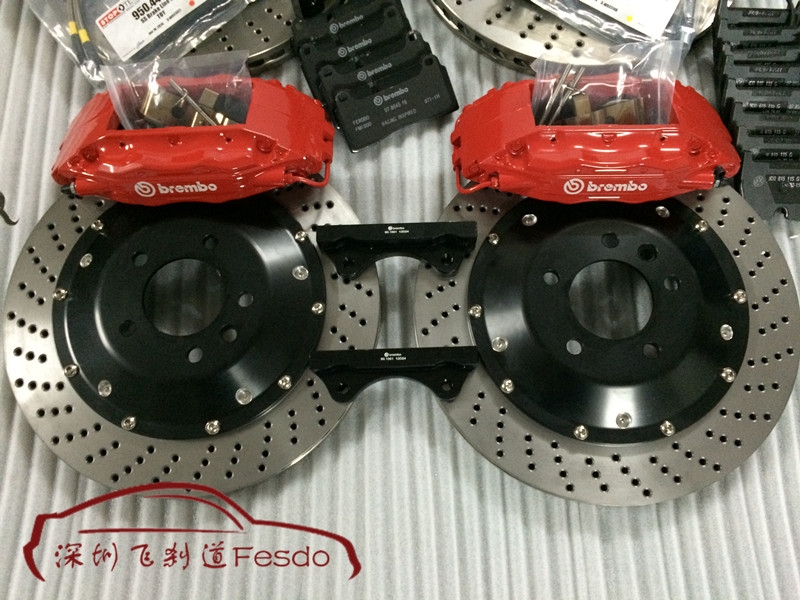 BREMBO OE款前八后四剎車套裝，路虎攬勝運動版改裝案例