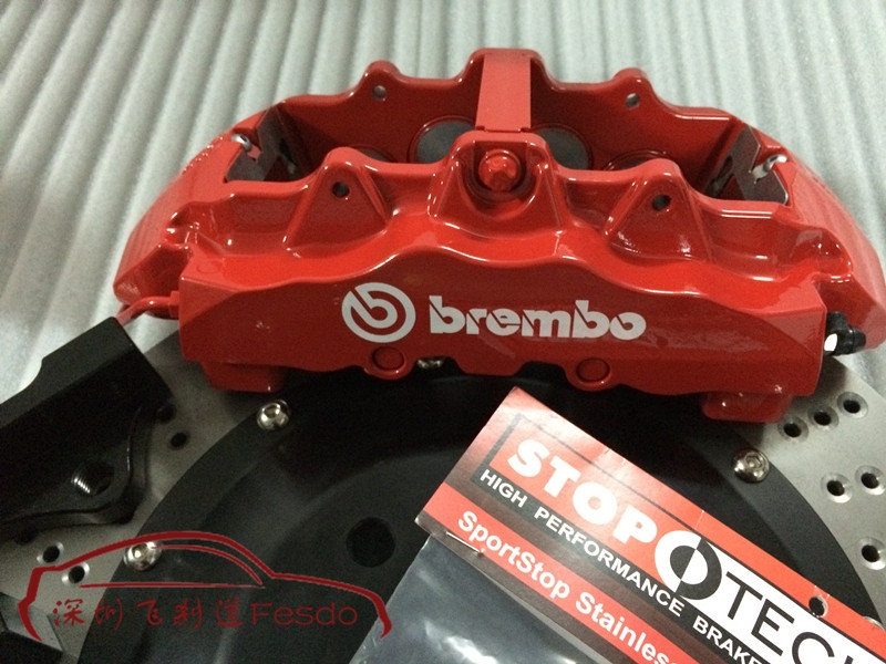 BREMBO OE款前八后四剎車套裝，路虎攬勝運動版改裝案例