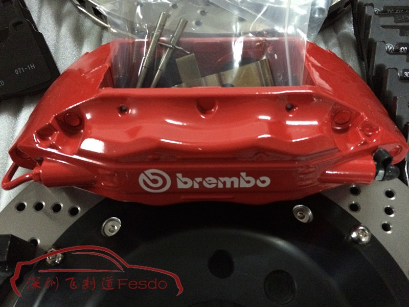 BREMBO OE款前八后四剎車套裝，路虎攬勝運動版改裝案例