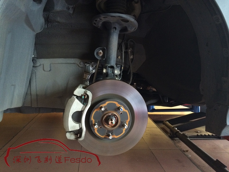 BREMBO OE款17Z前六后四，豐田RAV4改裝案例后輪雙卡鉗