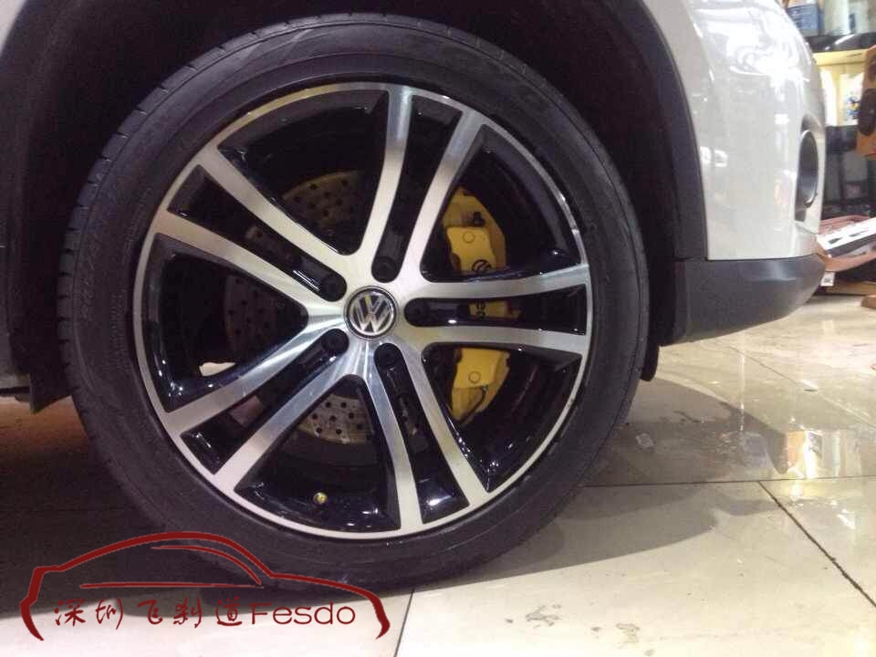 BREMBO OE款17Z大六活塞與后加大盤(pán)套裝，大眾途觀改裝案例