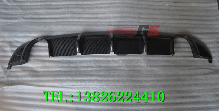 福特新?？怂箖蓭难b刀鋒版碳纖維后唇后擾流小包圍排氣管大包圍