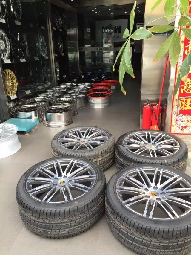 21寸、卡宴全新．鍛造．貨少土豪你快來(lái)……