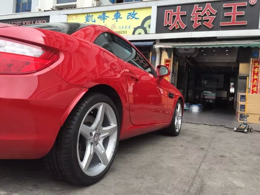 奔馳SLK．裝18寸、AMG